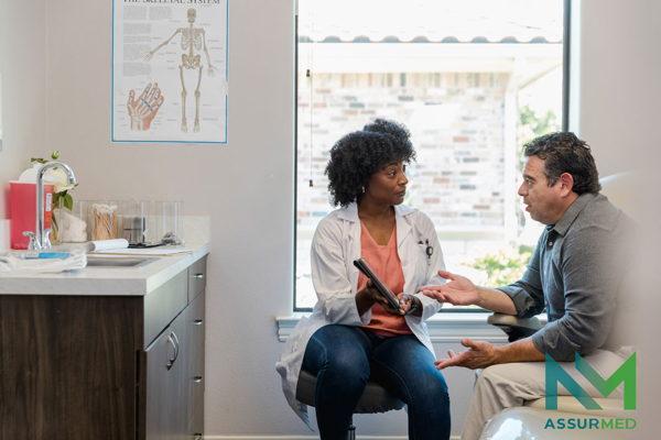 Le secteur de l’assurance lance AssurMed en vue d’un remboursement accéléré des frais médicaux