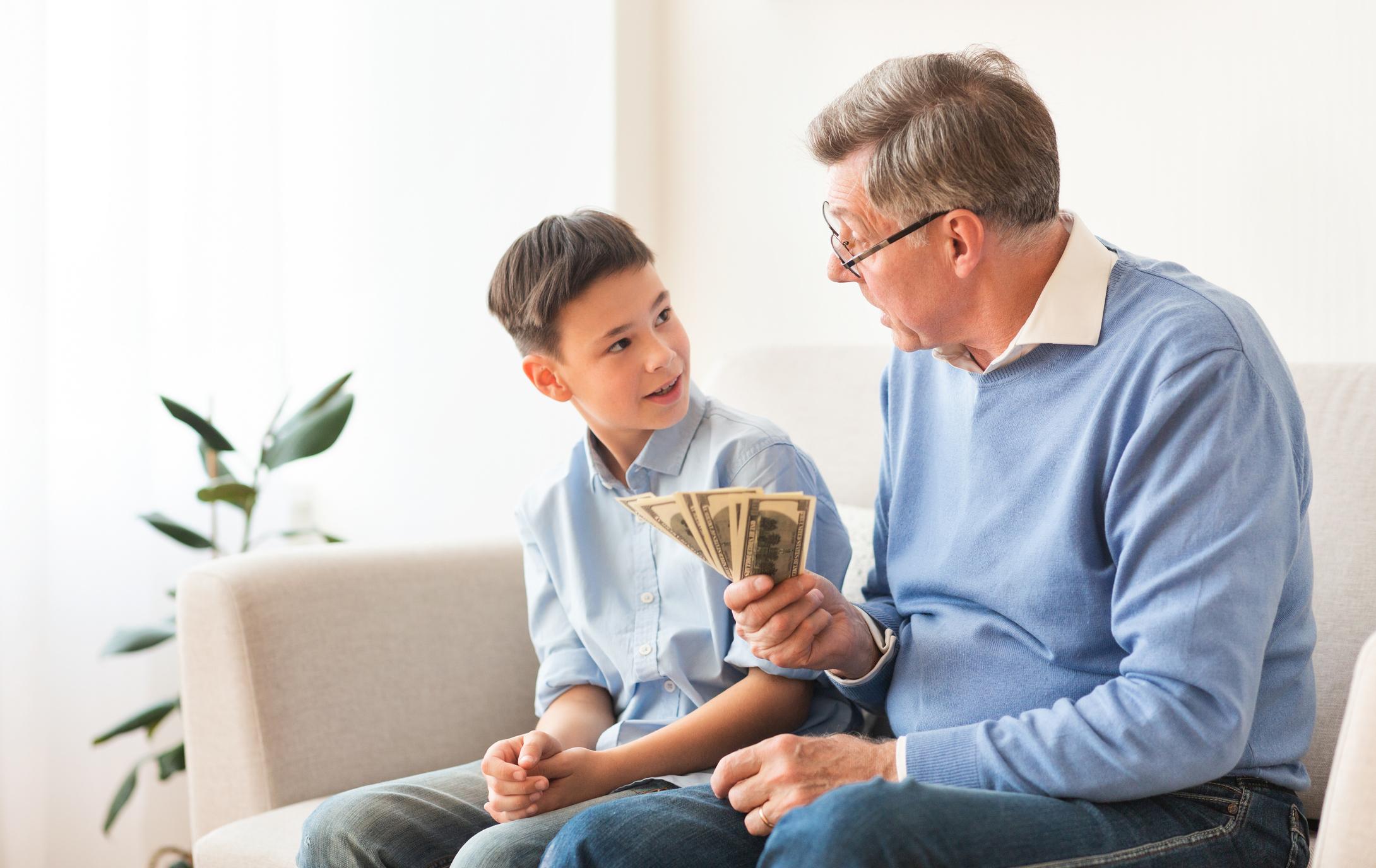 L’éducation financière est la clé de voute permettant de soutenir les consommateurs